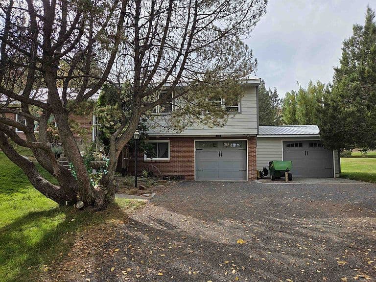 312 Crescent Dr photo 2