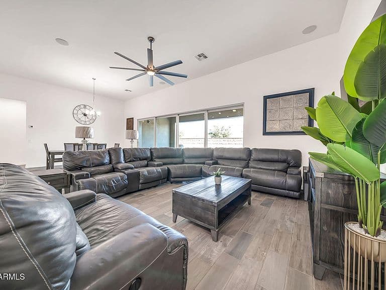 13851 W BLOSSOM Way photo 4