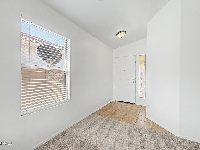 1234 W MESQUITE TREE Lane photo 2