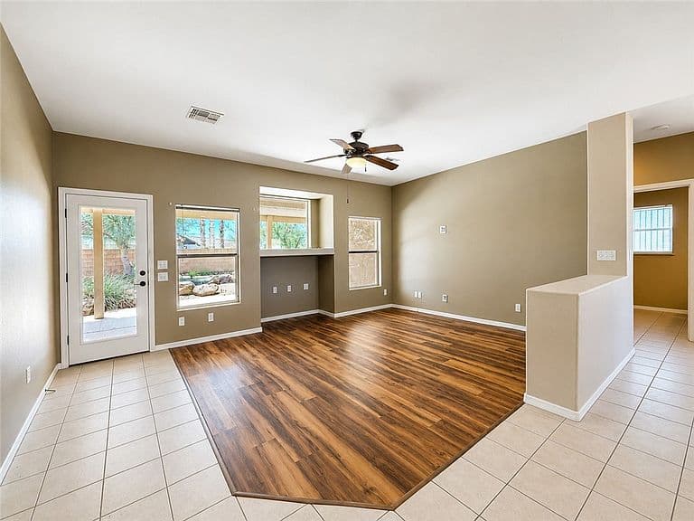 2328 Soaring Eagle Drive photo 5