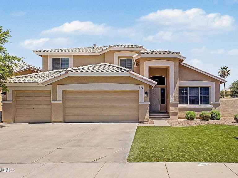 372 E ARABIAN Drive photo 2