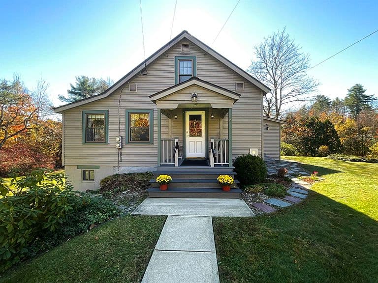 8 Richmond Road photo 1