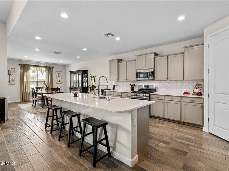 19111 N PICCOLO Drive photo 4