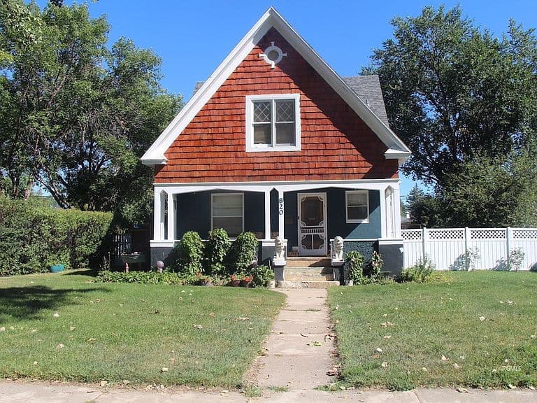 820 N Meade Ave photo 3
