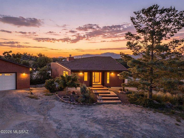 10280 N Quail Ln photo 3