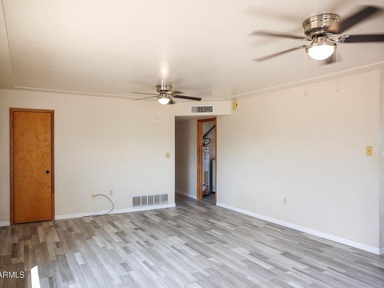 4811 E KEVIN Street photo 2