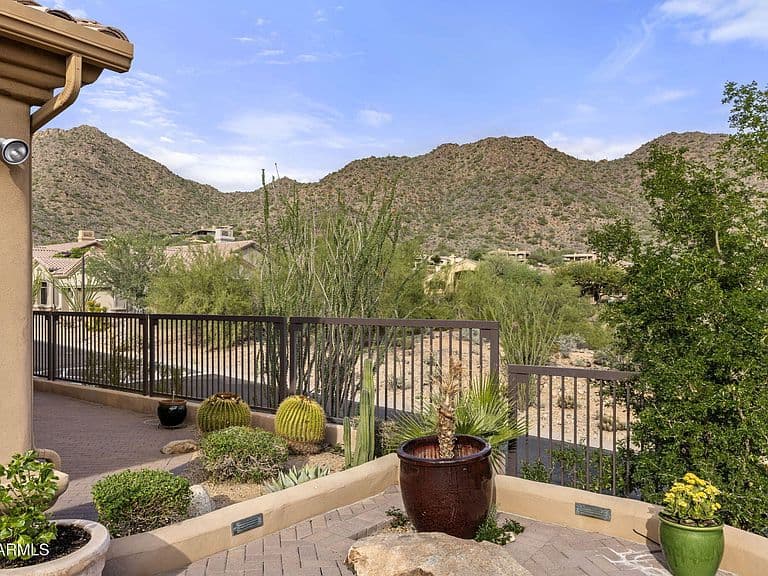 13785 E PARADISE Drive photo 1