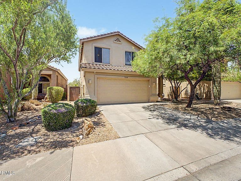 10394 E HILLERY Drive photo 4