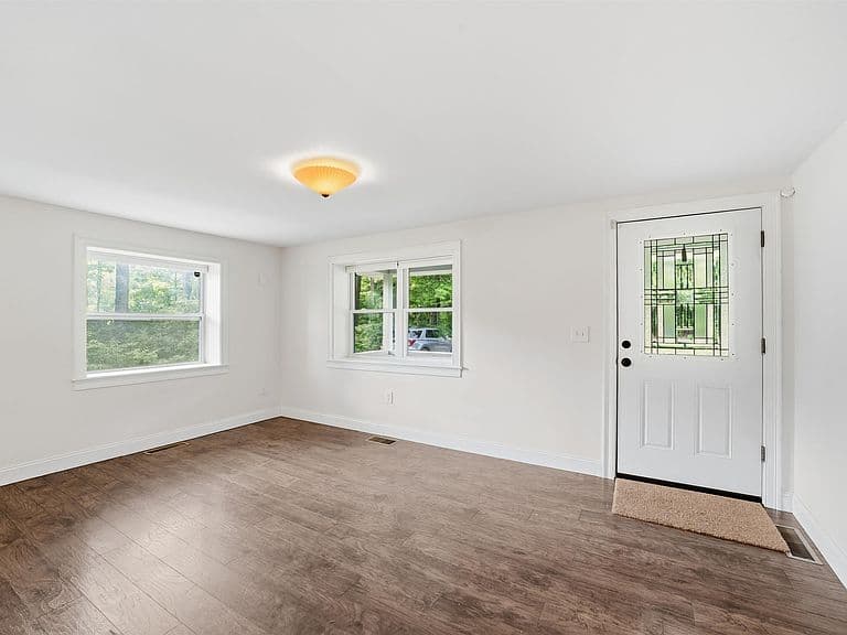 169 North Brownell Road photo 3