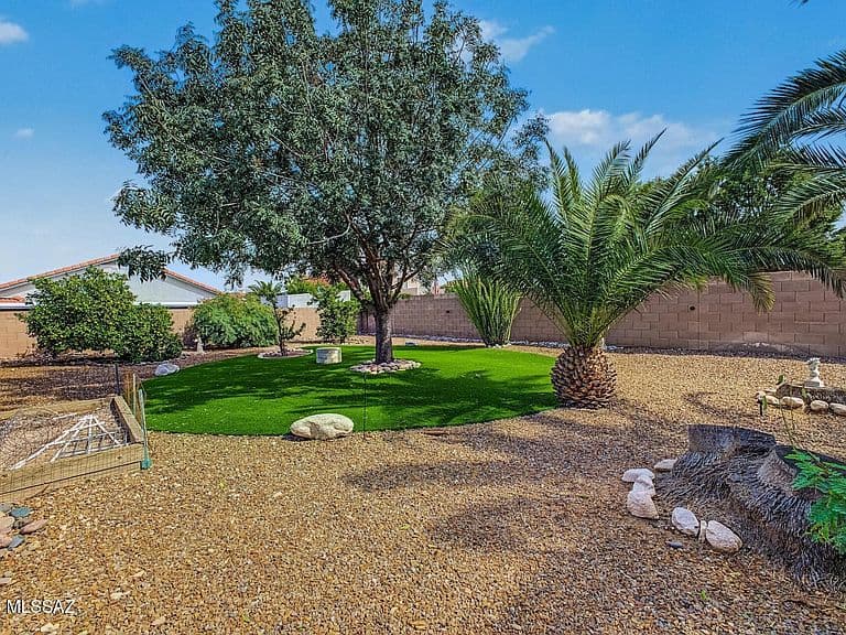 9139 E Muleshoe St photo 1