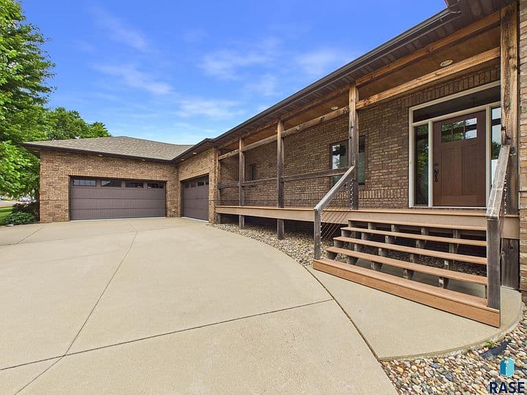 3444 S Harmony Dr photo 2