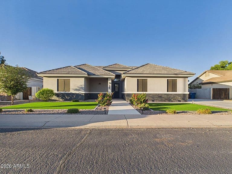 20452 E APPALOOSA Drive photo 2