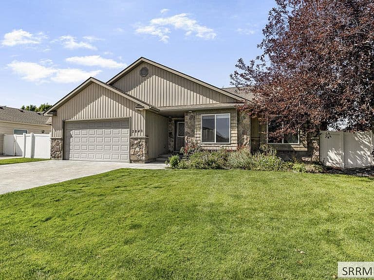 3840 Summer Sun Dr photo 2