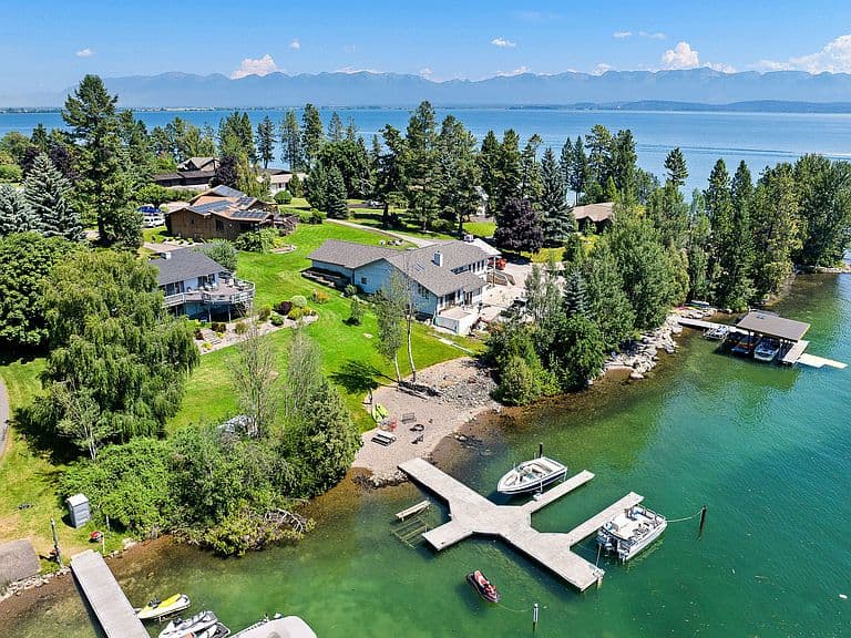 205 Lakeshore Dr photo 1