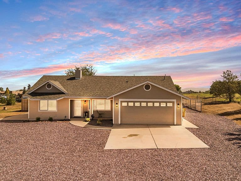 499 N REED Road photo 1