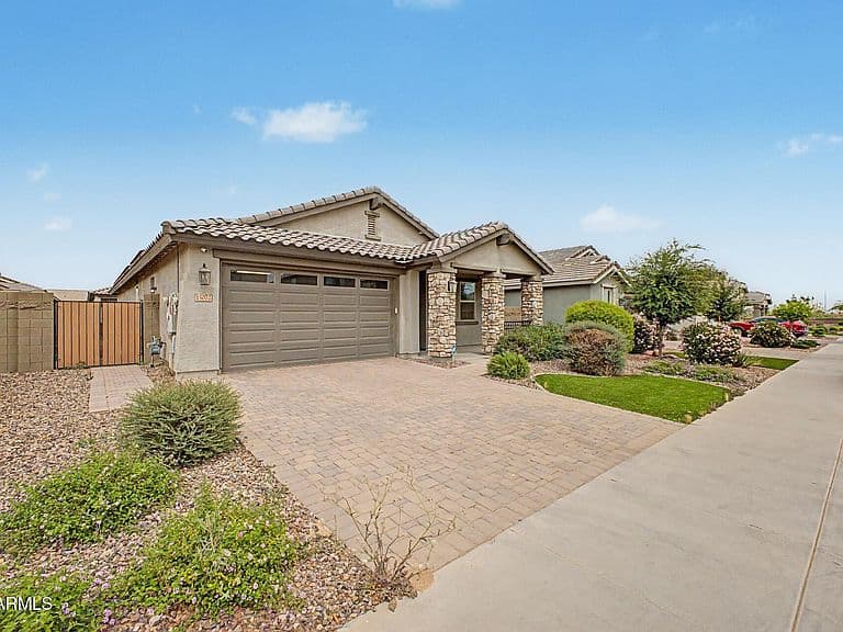 15072 W MCKINLEY Street photo 3