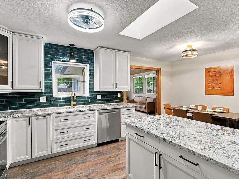 6219 W Coughran Ct photo 5