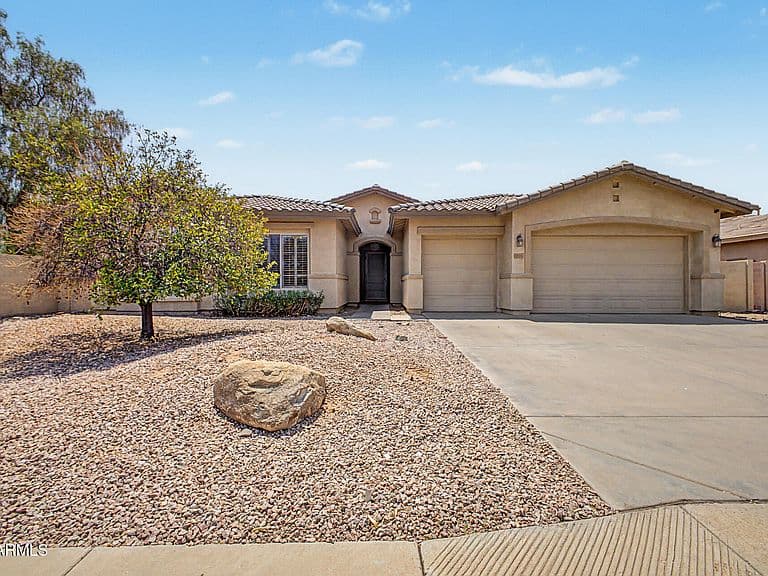 1414 N ROBIN Lane photo 1