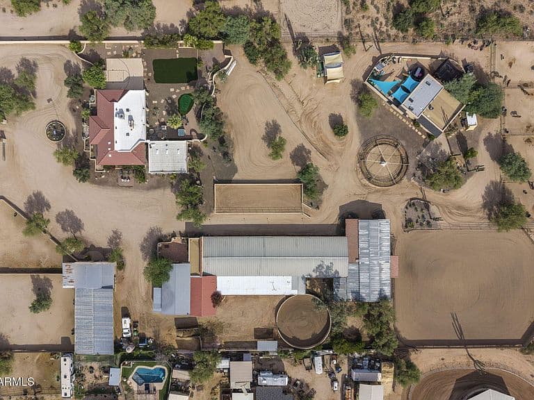 6835 E PEAK VIEW Road photo 5