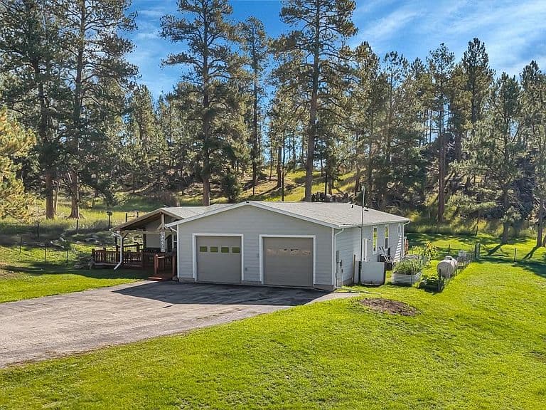 25555 Highway 385 photo 3