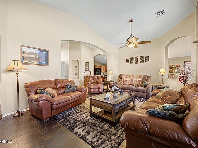12334 W ROVEY Avenue photo 5