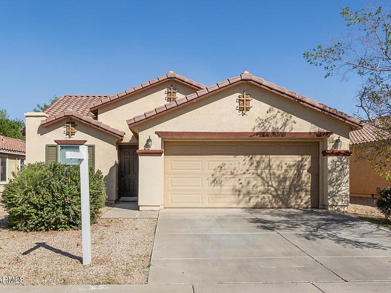 40202 W MARY LOU Drive photo 2