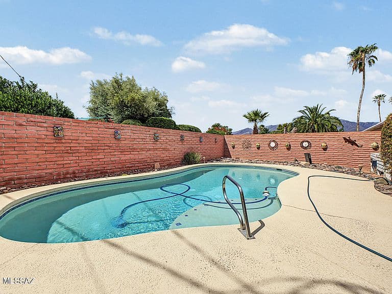 7080 E Acoma Pl photo 5