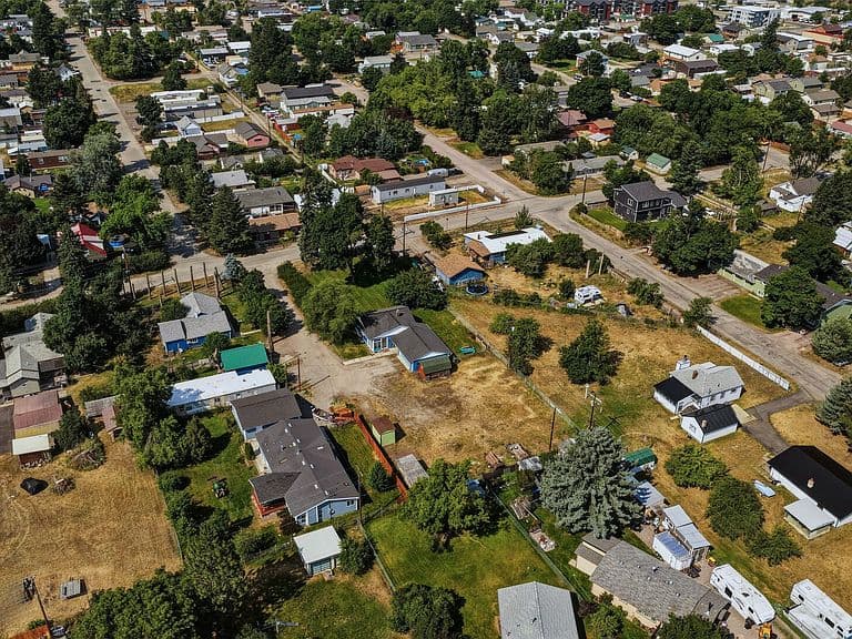 624 Colorado Ave photo 3