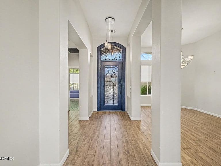 22314 W WHITE FEATHER Lane photo 2