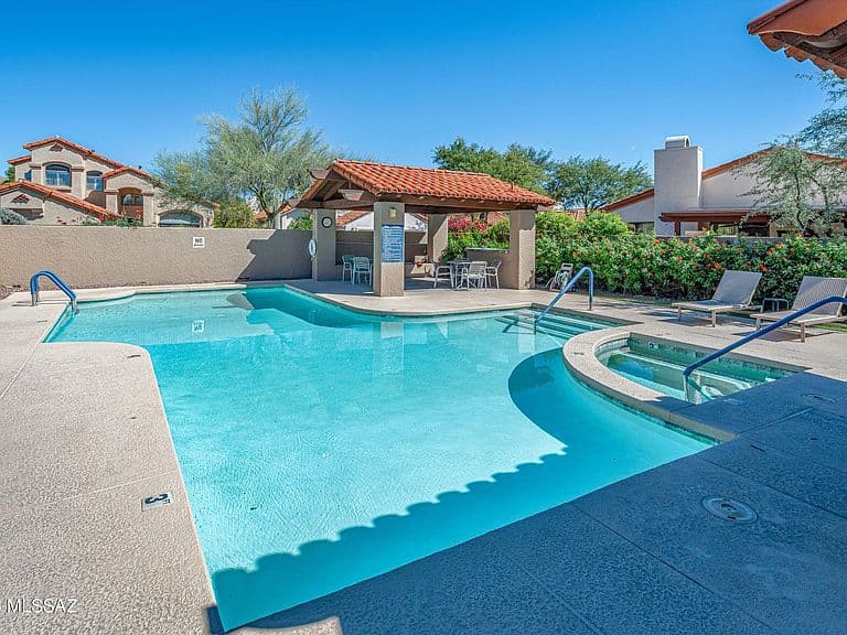 5839 N Misty Ridge Dr photo 3