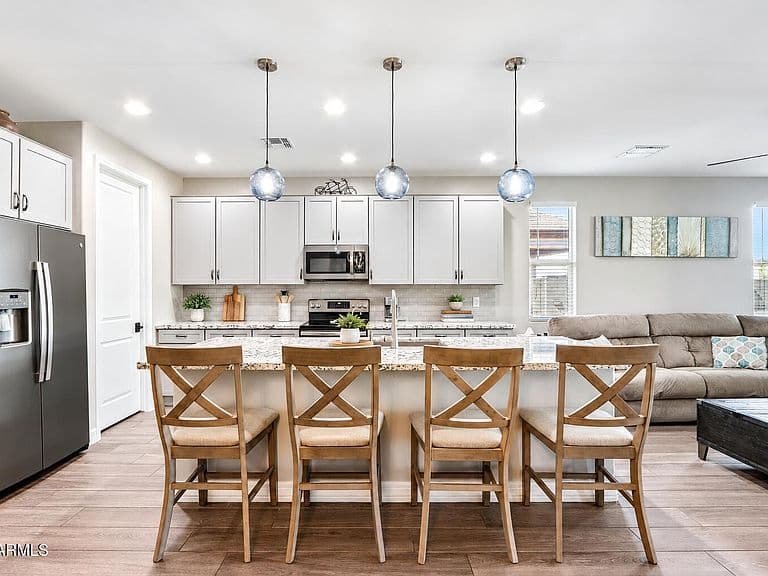 18026 W AMBER RIDGE Way photo 2