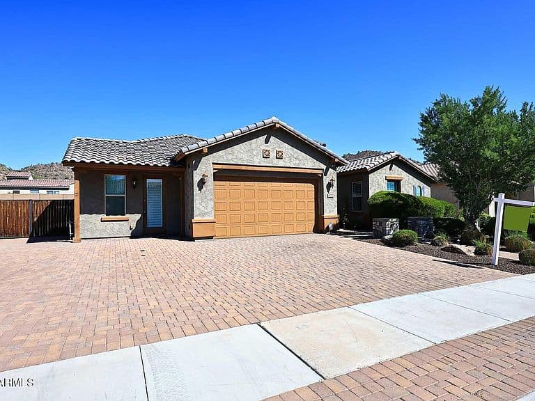 8772 W BROOKLITE Lane photo 1