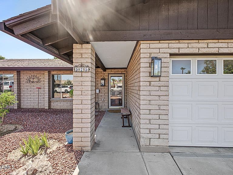 325 W PACIFICO Circle photo 3