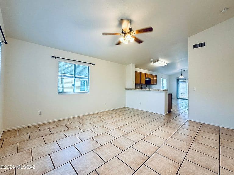 2343 S Saint Pablo Dr photo 4