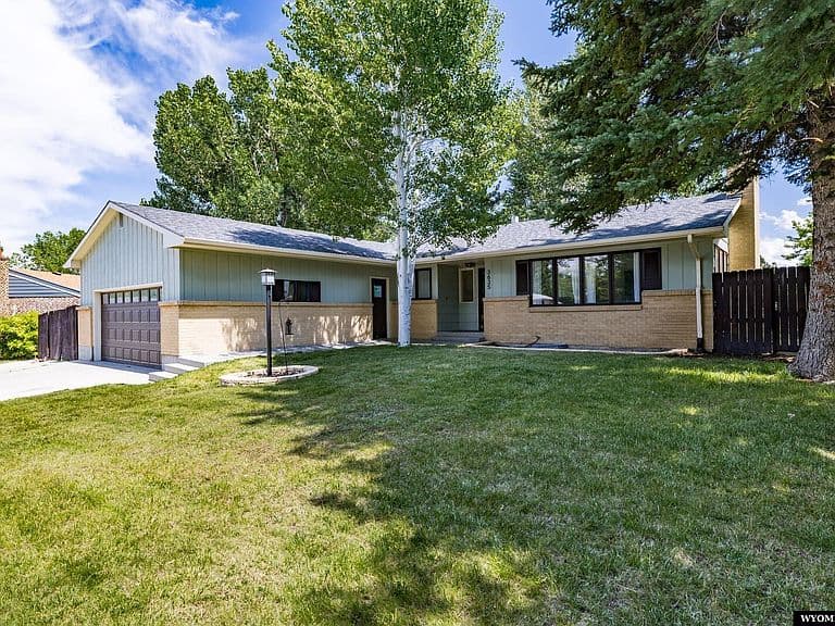 3635 Placid Dr photo 3
