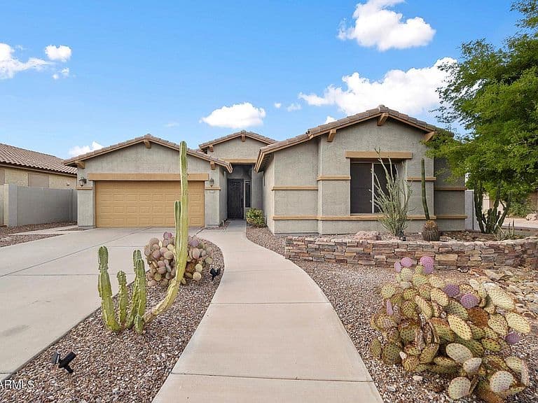 18426 W WESTERN STAR Boulevard photo 1