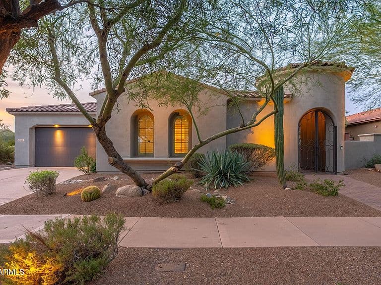 9400 E DESERT VILLAGE Drive photo 1
