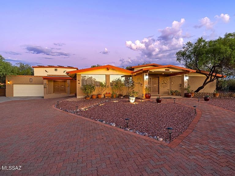 10680 E Camino Tesote Pl photo 2