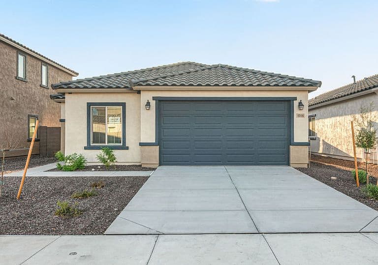 4866 S 253rd Ln photo 1