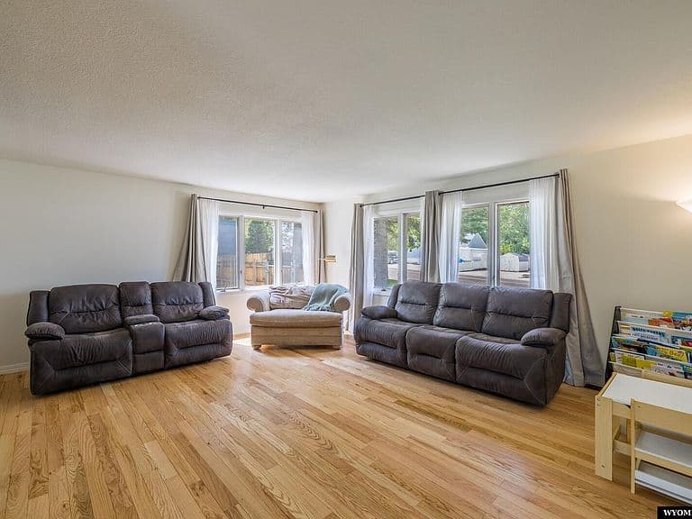 3635 Placid Dr photo 5