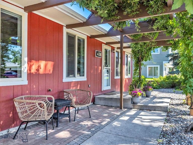 406 N Teton Ave photo 4