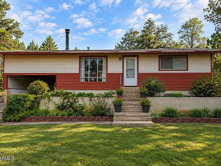 1895 W Aspen Lane photo 2