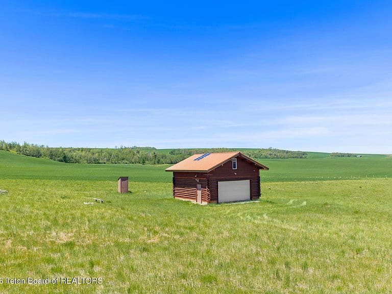 376 N 4350 E photo 4