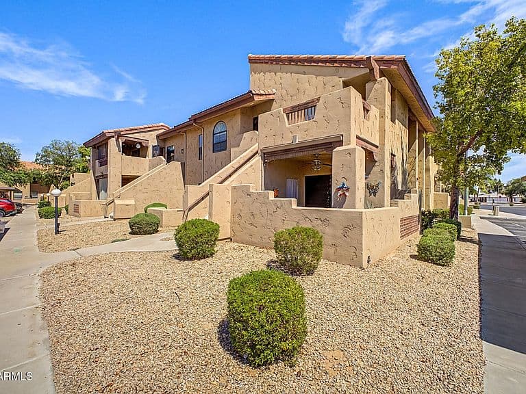 1351 N PLEASANT Drive #2049 photo 2