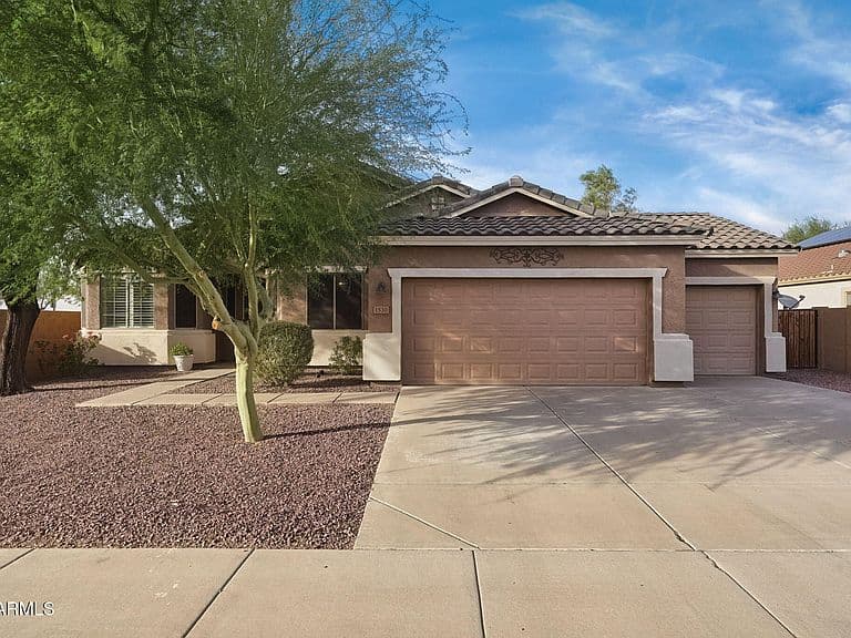 1530 E FONTANA Drive photo 1