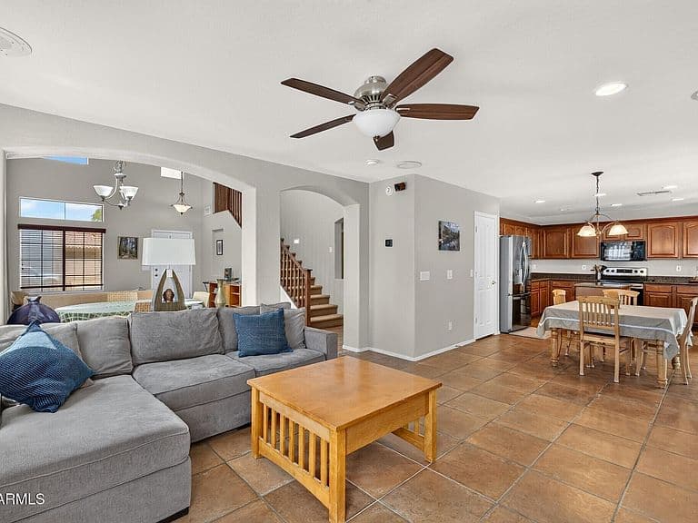 21073 N SANSOM Drive photo 4