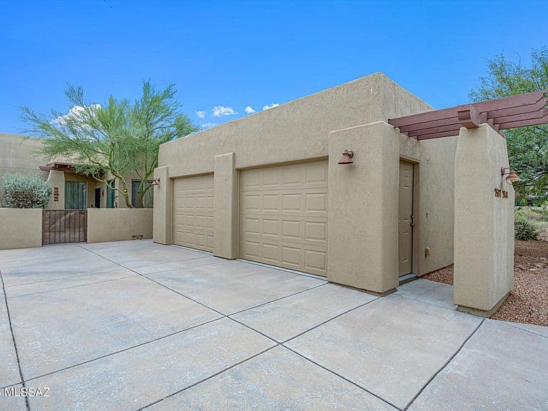 7541 S Carver Ln photo 5