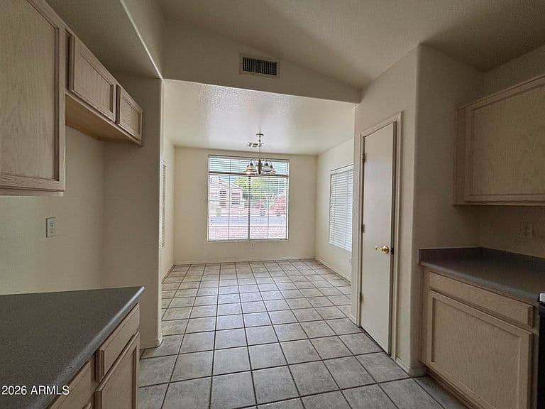 8540 W Rue de Lamour -- photo 5