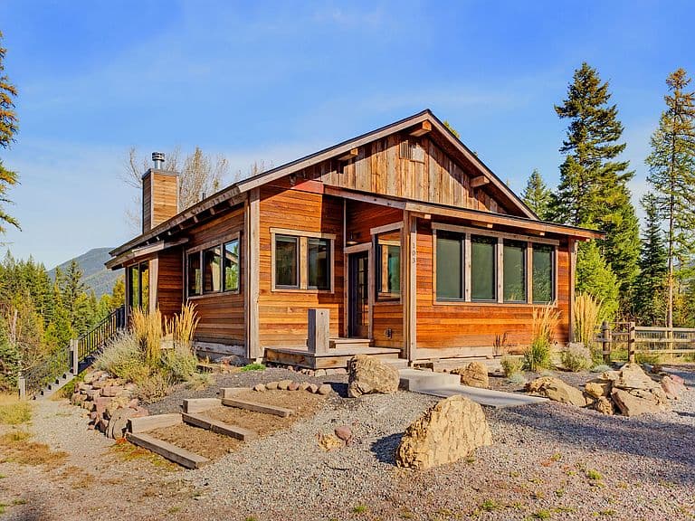 103 Glacier Hills Dr E photo 1
