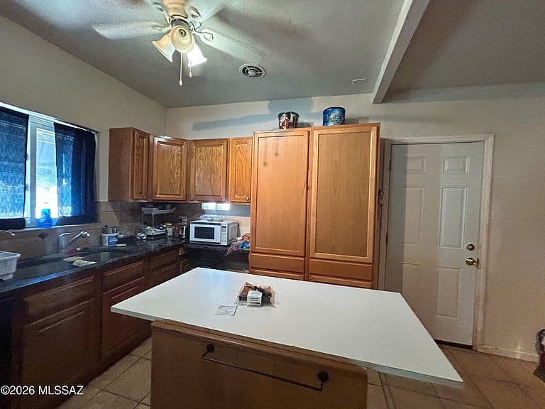 501 E Yavapai Rd photo 3
